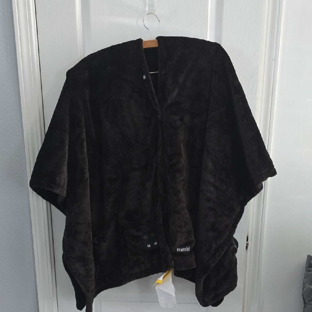 Homedics Black Plush Cape Jacket